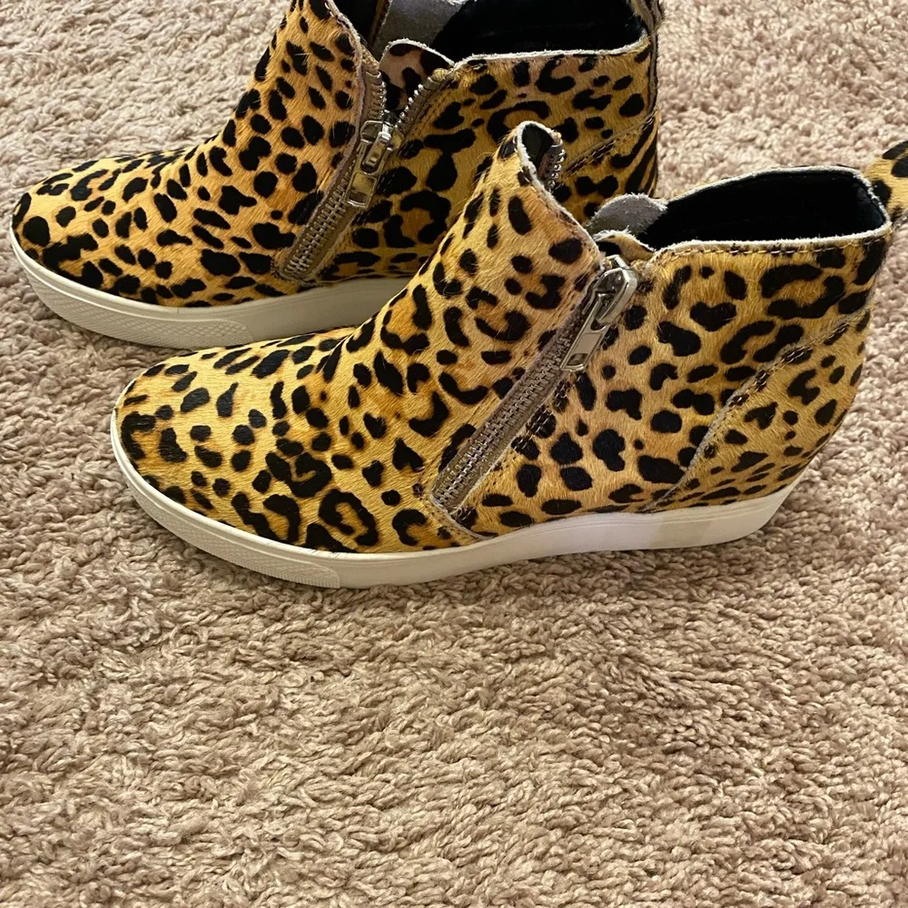 STEVE MADDEN Animal print Platforms. Zipper sides women size 7.5 💥Brand New💥 - Picture 3 of 9